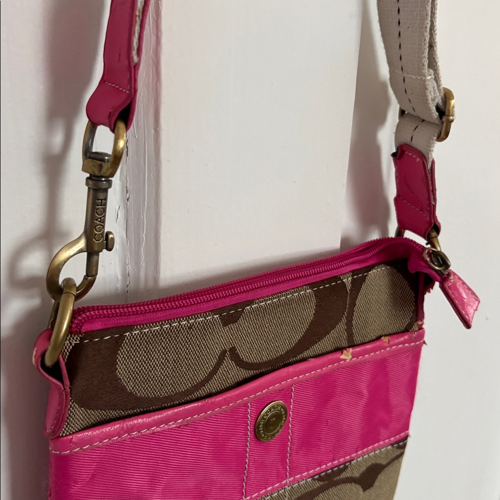 Pink coach Crossbody Bag - Picture 4 of 9